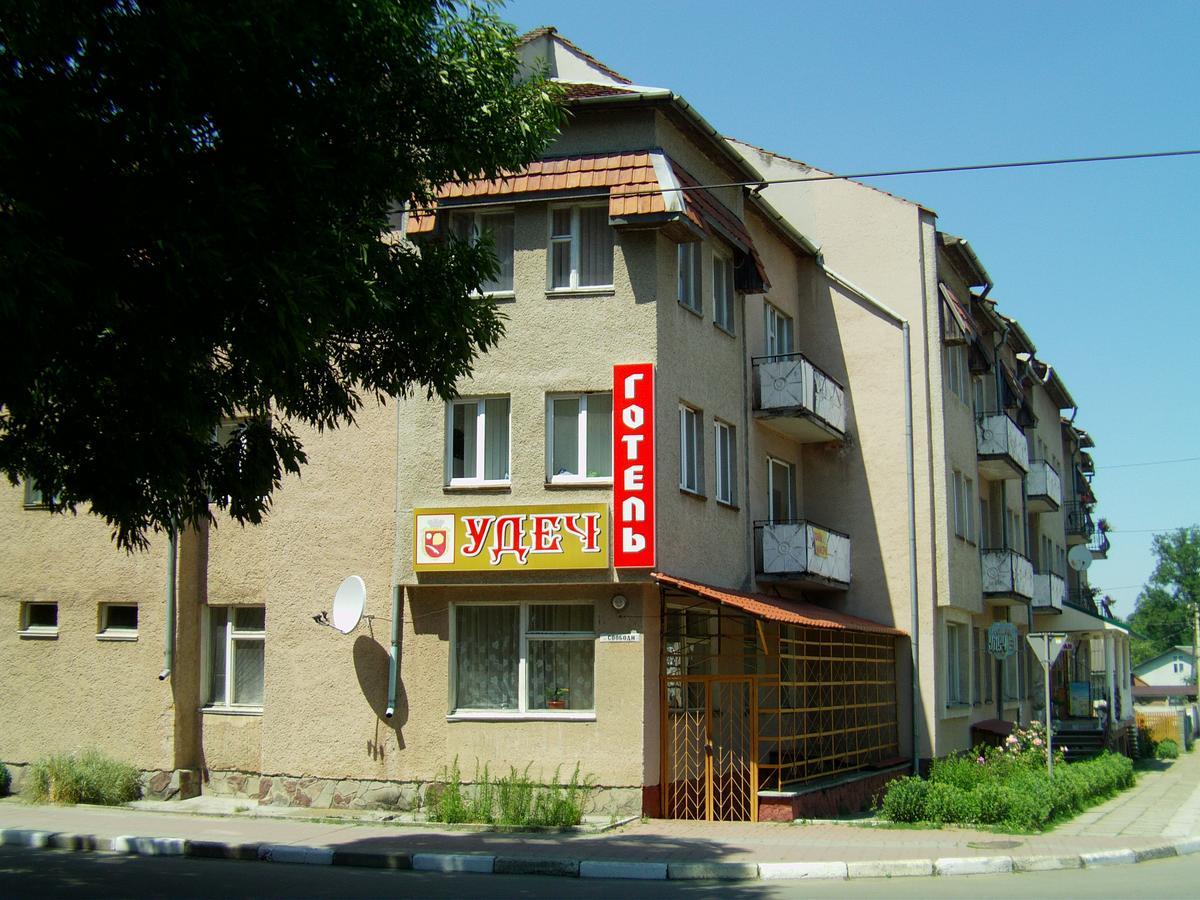 Удеч Hotel Zhidachov Exterior photo